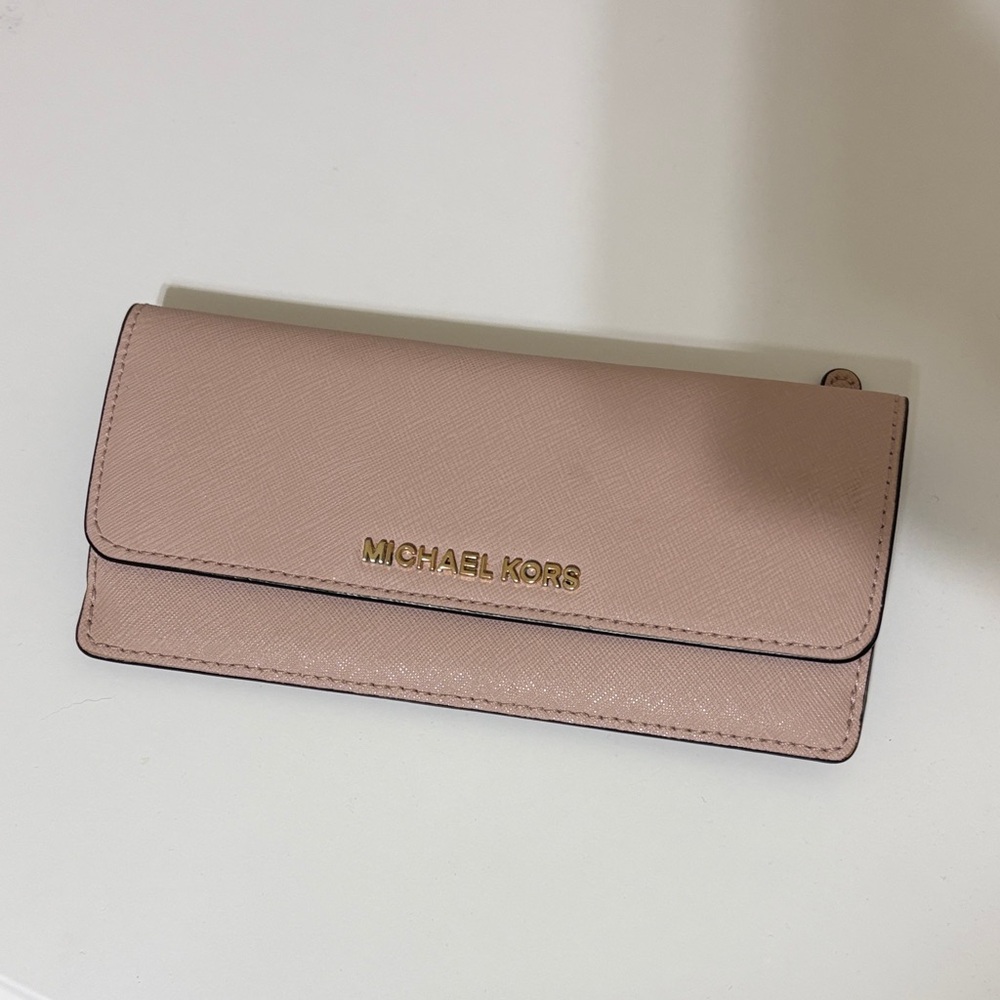 Michael Kors Blush Pink Wallet